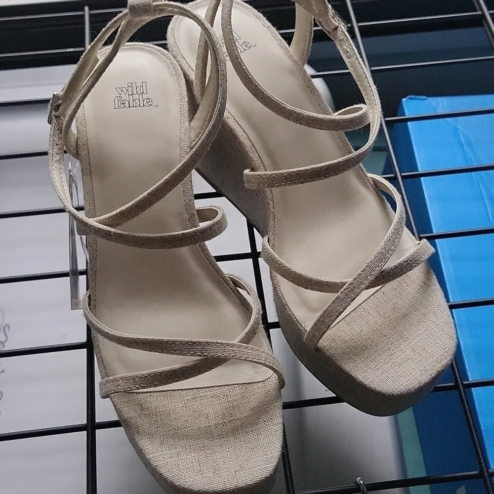 Wild Fable Natural Off White Platform Strappy Wedge Heel